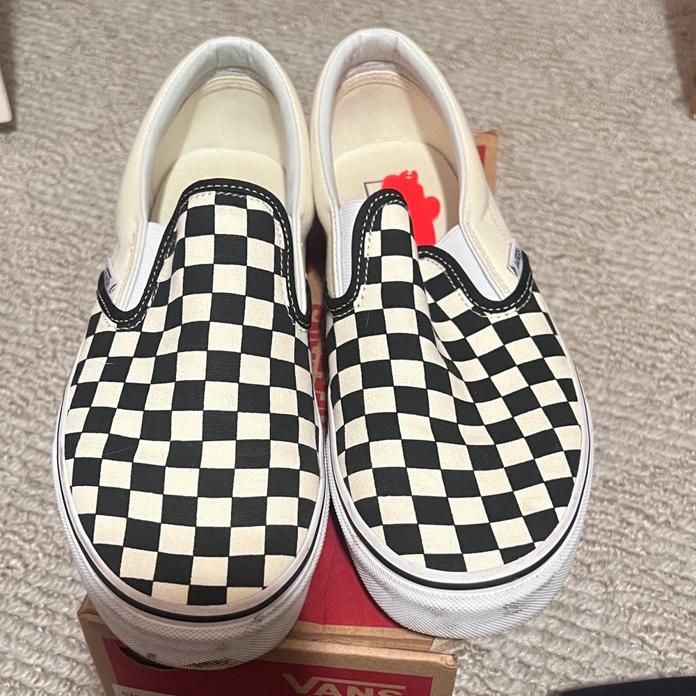 Vans Women 10.5/Men 8 Black and White Checkered Slip-On Sneakers